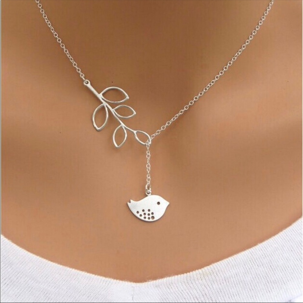 ♥️💋Silver Dainty Bird and Branch Boho Necklace